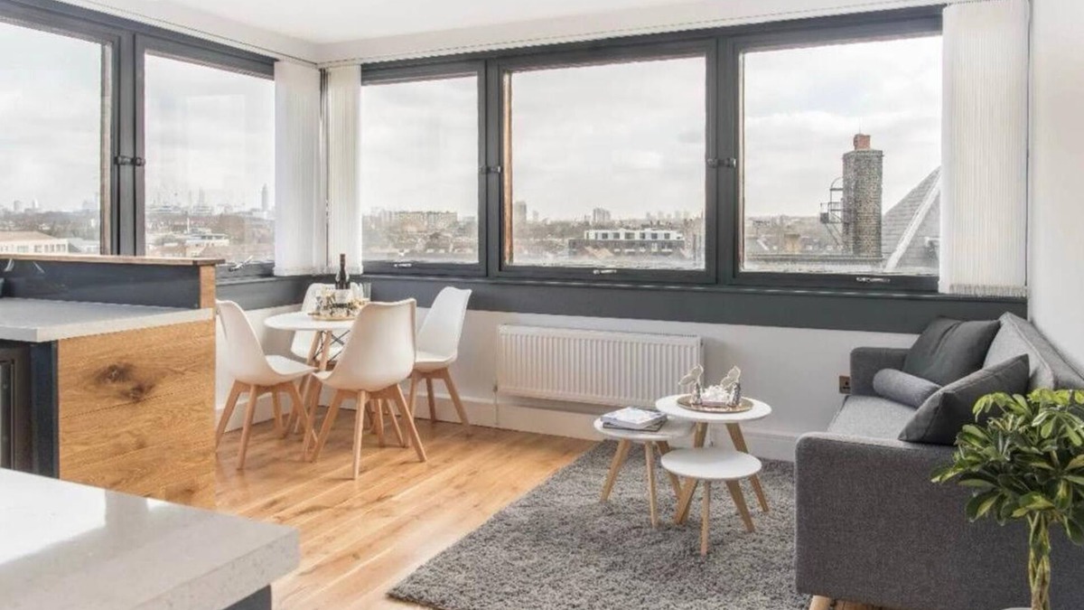 Latchmere Apartment | 26 Penge House