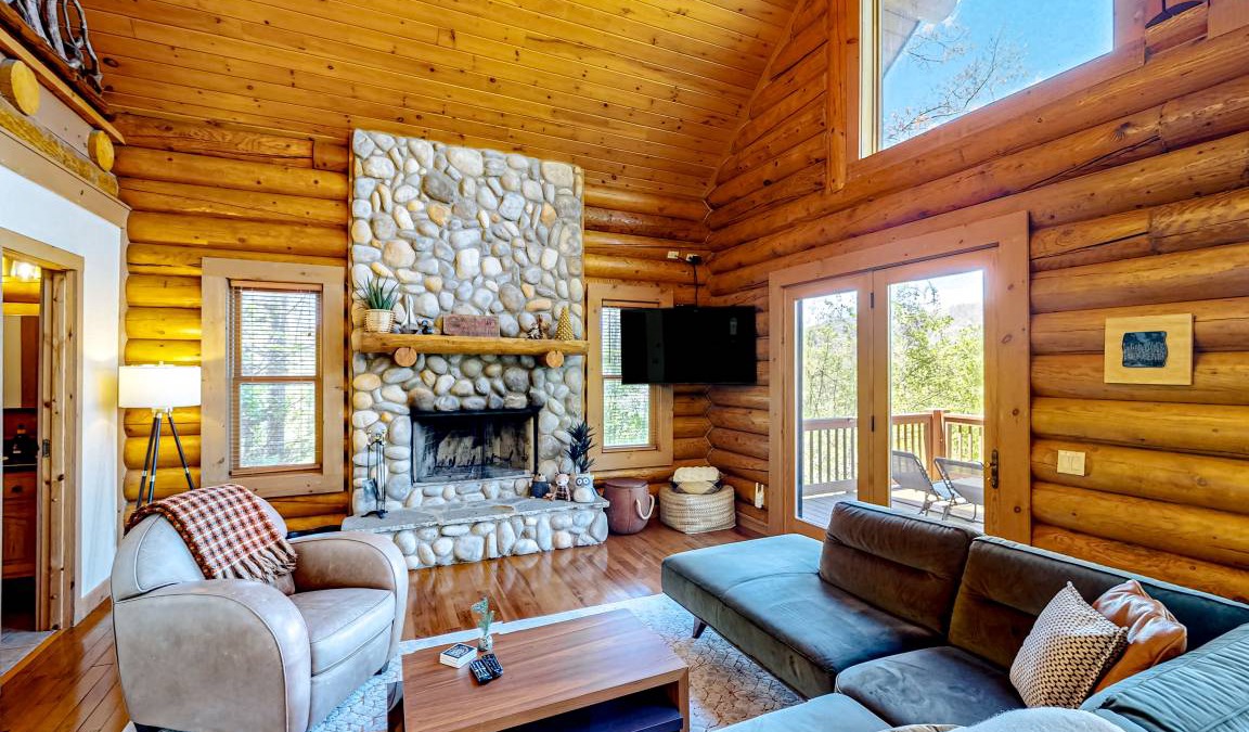 Topton Cabin | 260 m² Cabin ∙ 4 bedrooms ∙ 11 guests