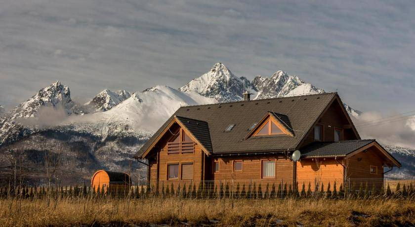 Stara Lesna Ski Chalet | 267 m² Chalet ∙ 5 bedrooms ∙ 14 guests