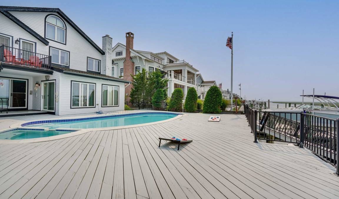 Avalon House | 269 m² House ∙ 5 bedrooms ∙ 12 guests