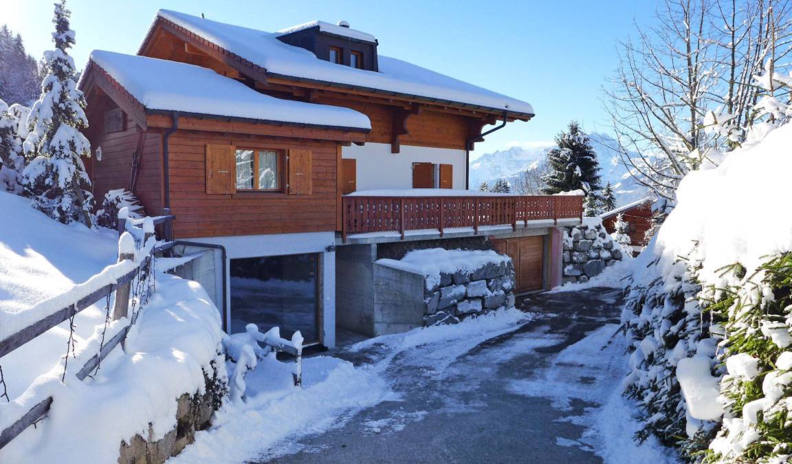 Villars-sur-Ollon Villa | 270 m² Villa ∙ 5 bedrooms ∙ 10 guests