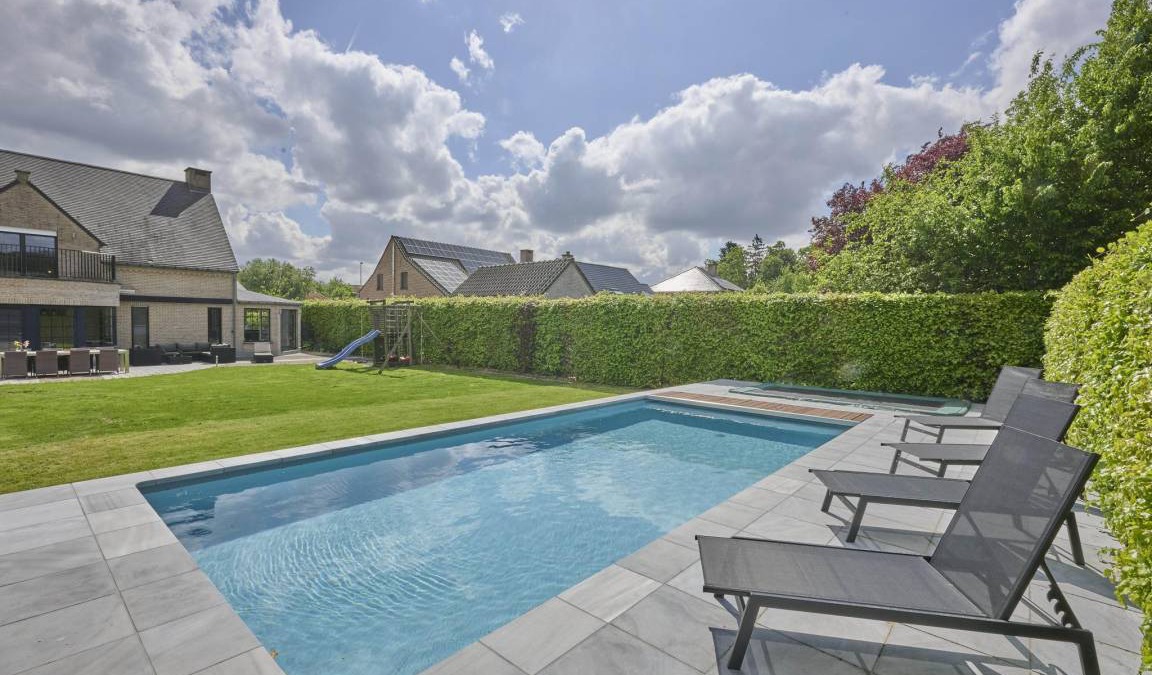 Heers House | 280 m² House ∙ 4 bedrooms ∙ 8 guests