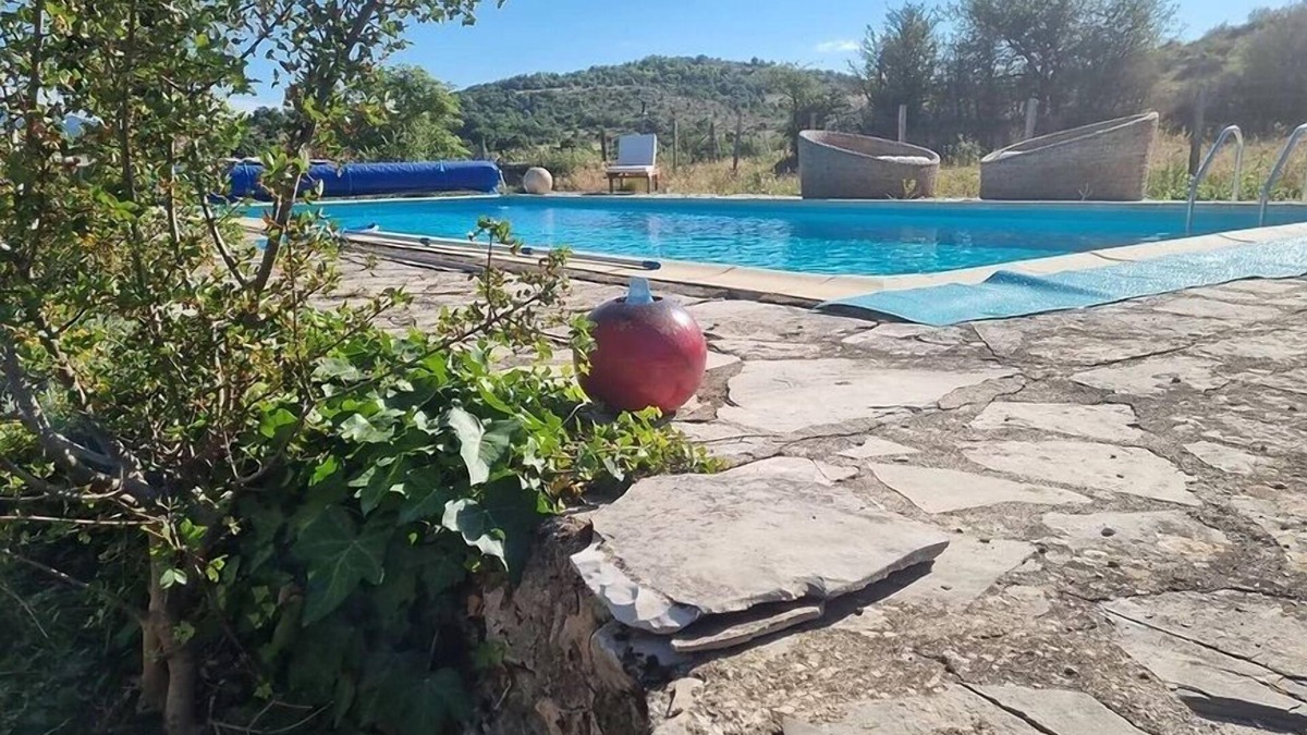 Navas House | 2800 Chemin du Landre