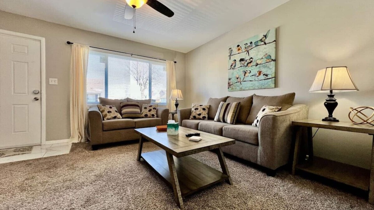 New Miami Apartment | 285 Whitaker unit A · Welcoming Two Bedroom Apartment on Whitaker