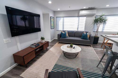 Peninsula House | 297 m² House ∙ 3 bedrooms ∙ 6 guests