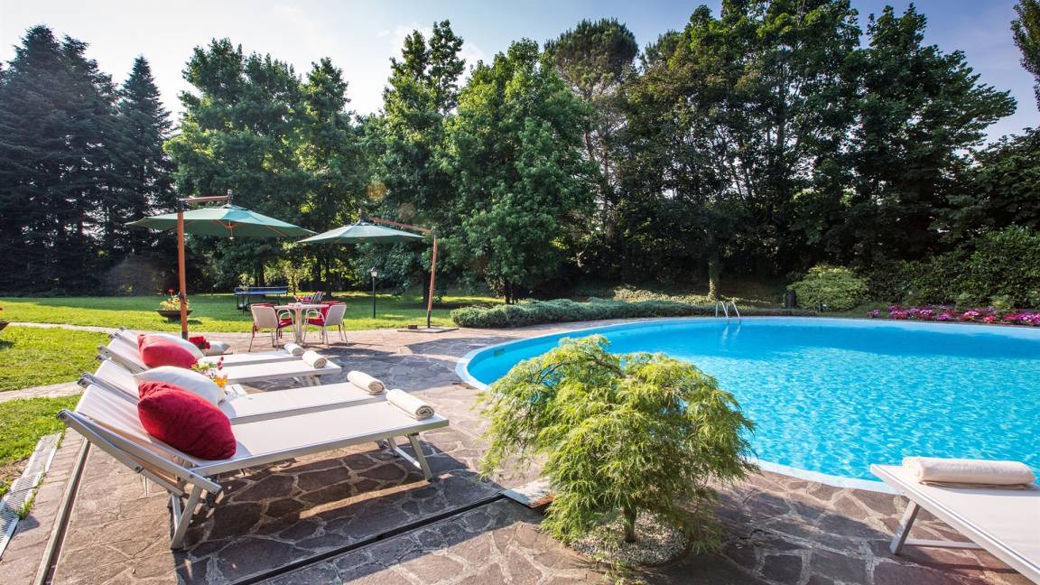 Sulbiate Villa | 298 m² Villa ∙ 4 bedrooms ∙ 10 guests