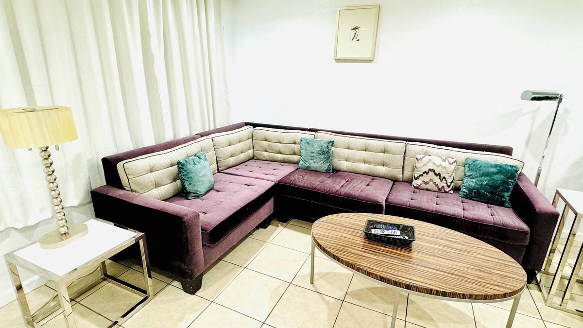 Beverly Green Apartment | 2BApartment,LasVegas,Strip,Pet-friendly,Lvcc,SALE,July4th,BestSpot,pool!