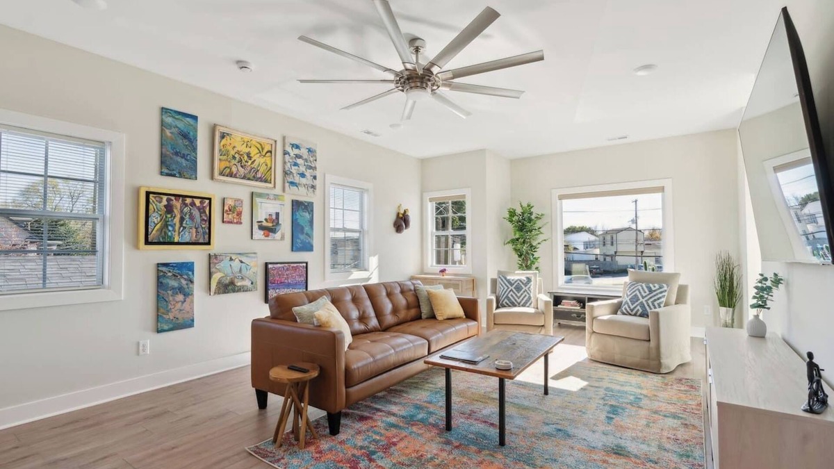 Germantown Apartment | 2Bd/2Ba w/parking! Close to Ky Expo Ctr &CHDowns!