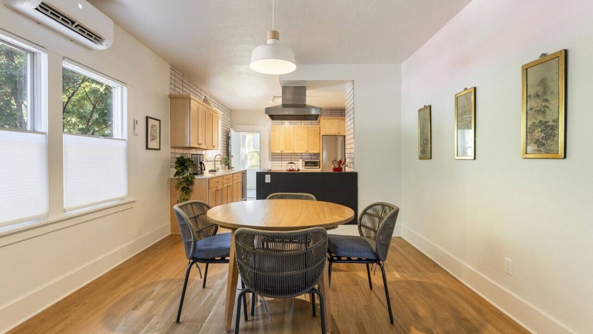 Hosford-Abernethy Apartment | 2BD Hideaway SE Portland Private Apt!