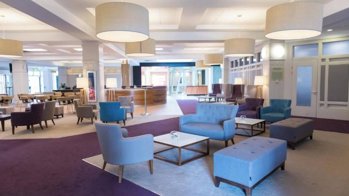 Dalmuir Apartment | 2BDR apartment near Golden Jubilee