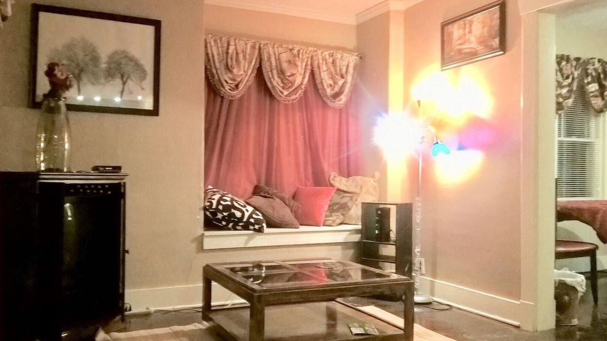 Independence House | 2Bed/1Bath ~ First Floor House, 7 min. Downtown