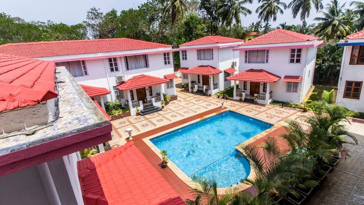 Vagator Villa | 2BHK Apartment Pool Kitchen in Vagator first floor