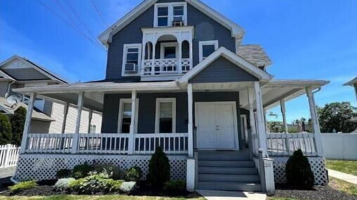 Long Branch Apartment | 2BR 1BA Apt Near Beach + Free 4 Beach Passes!