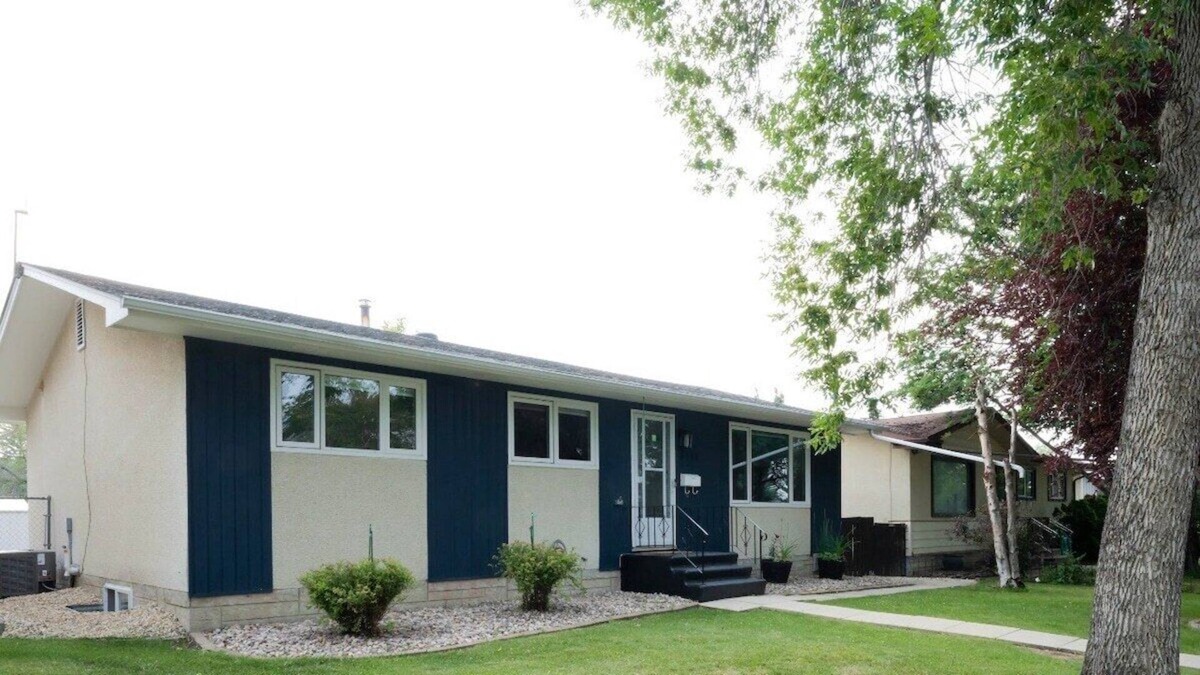 Leduc Apartment | 2BR/1BA condo in the heart of Leduc