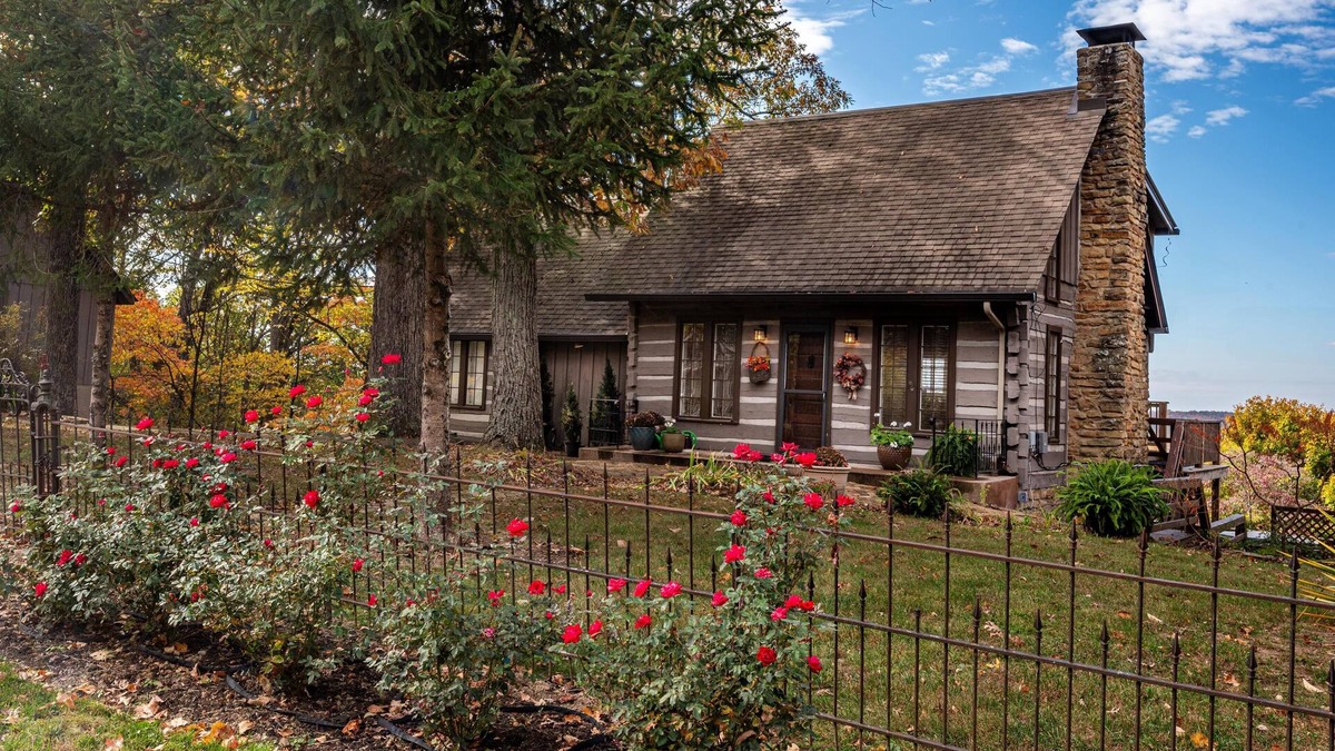 Nashville Cabin | 2BR+, 2 BA