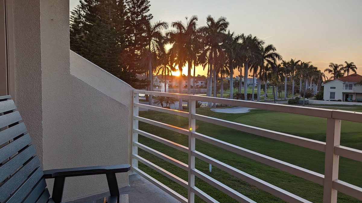Isla del Sol Condo | 2br/2 bath Isla del Sol updated condo - beautiful golf and sunset views!