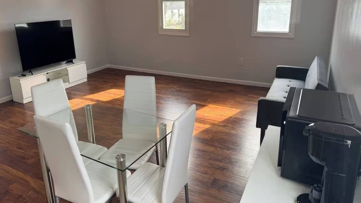 Passaic Apartment | 2BR Apartment With Easy Access to NYC