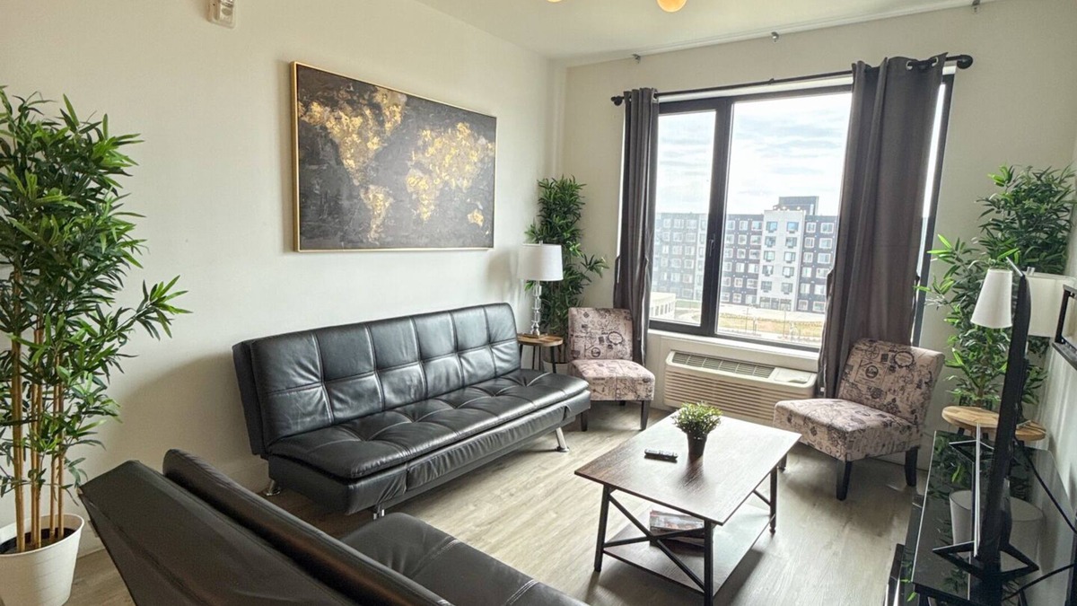 Elizabeth Apartment | 2BR apt close to EWR Airport 5131