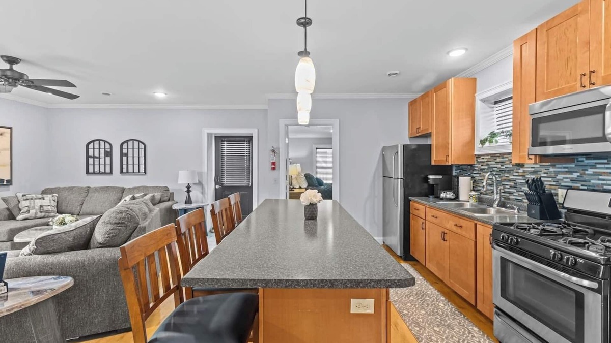 Old North End Apartment | 2BR Burlington Apartment!