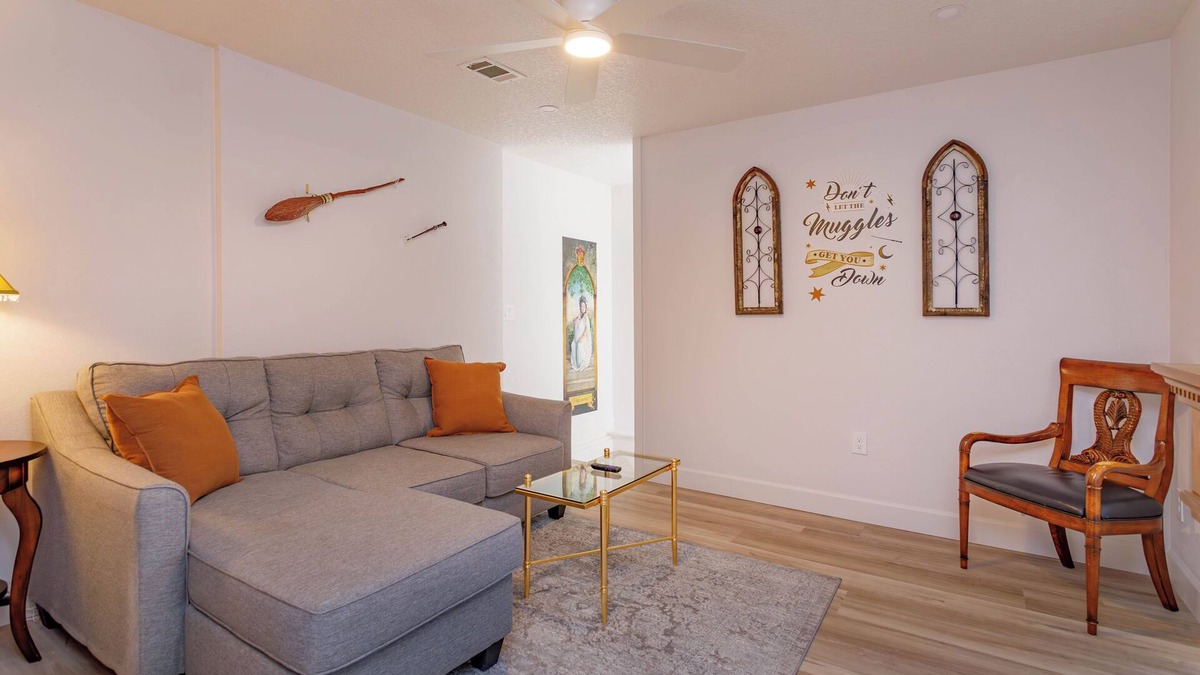 Southwest Orlando House | 2Br Harry Potter Themed Home 7mins from Universal