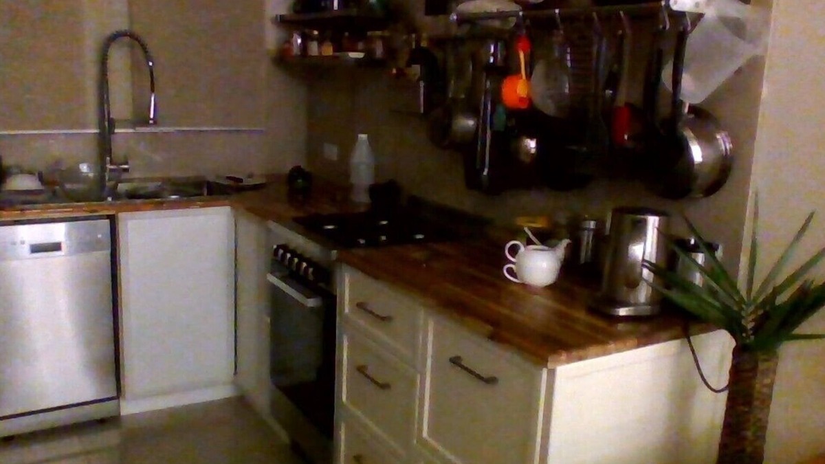 Mitchell Park House | 2BR HOLIDAY RENTAL -modern unit - dishwasher Mitchell Park