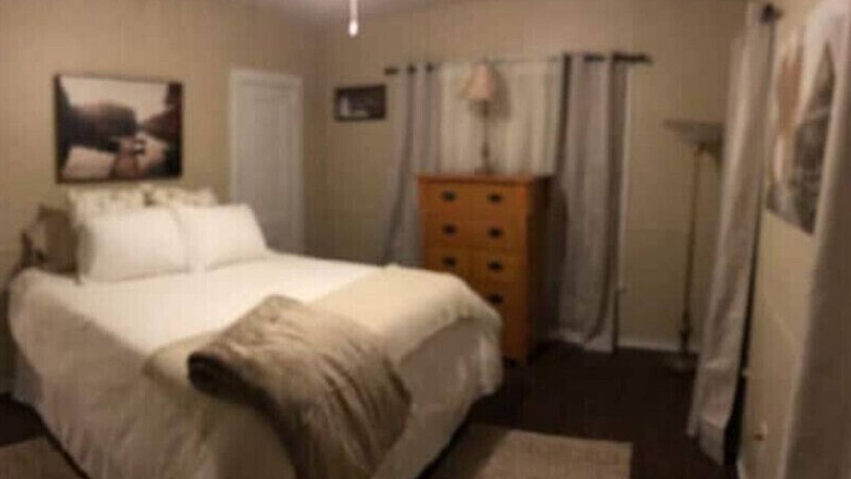 Uvalde House | 2BR HOME, fast WiFi, fenced yard, pet friendlyn