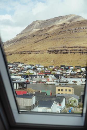 Klaksvik House | 2BR House with Scenic Views - Parking - Klaksvík