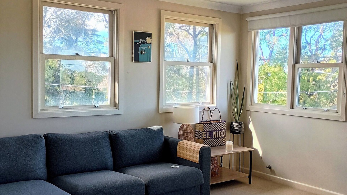 Seaforth House | 2BR in Seaforth Balcony City Skyline Views