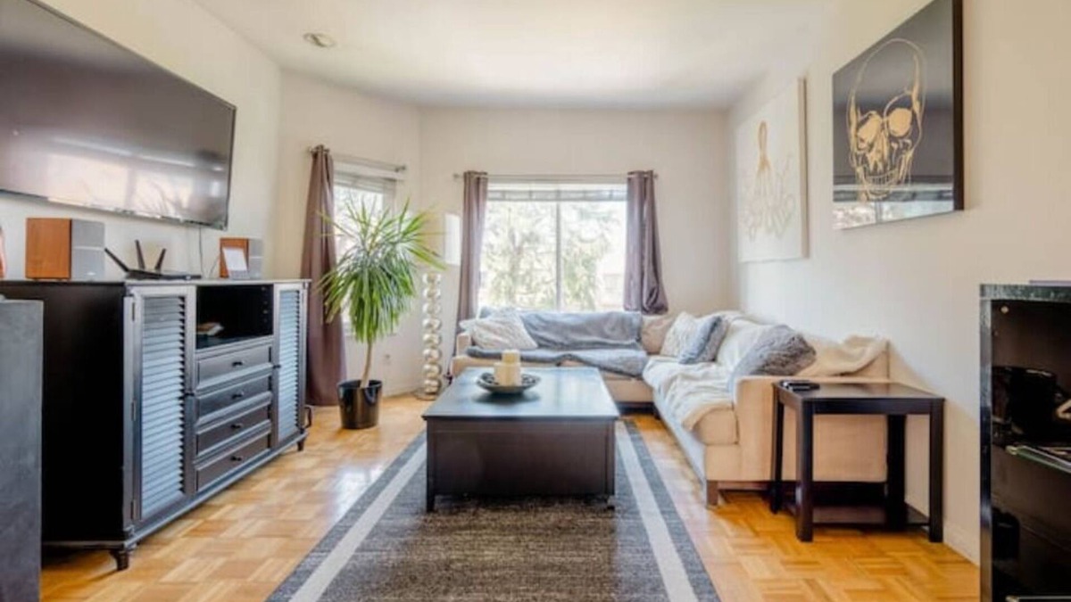 Marina District Apartment | 2BR in SF's Best neighborhood