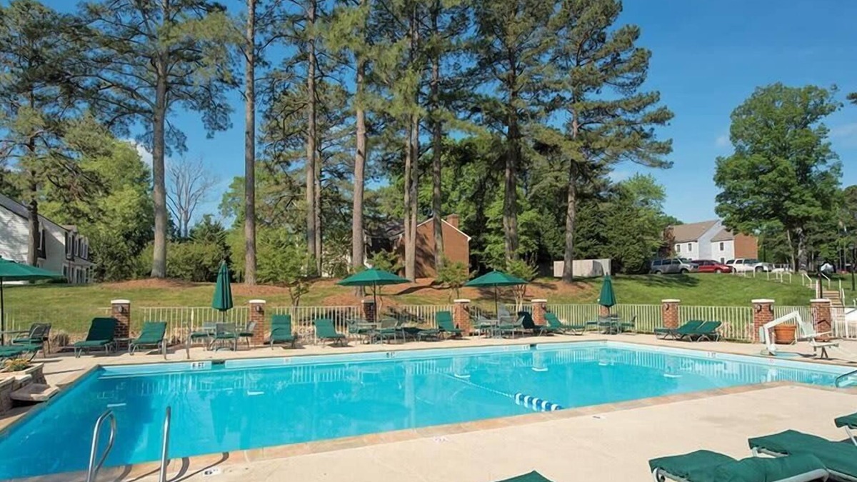 Williamsburg Condo | 2br Lockbox Condo Family Fun in Williamsburg!