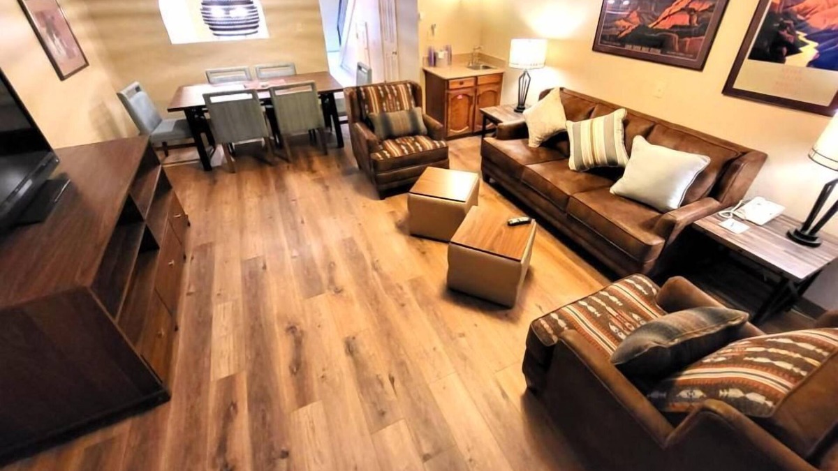 West Sedona Condo | 2BR Loft w/Balcony & Fireplace | Pools + Hot tub