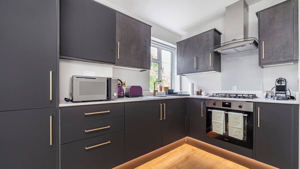 Barnhill Apartment | 2BR Lux Stylish Penthouse w/Views