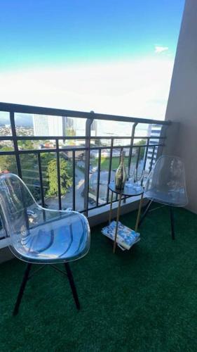 Ususan Apartment | 2BR near BGC & Makati. Karaoke, Netflix, Amazon Prime