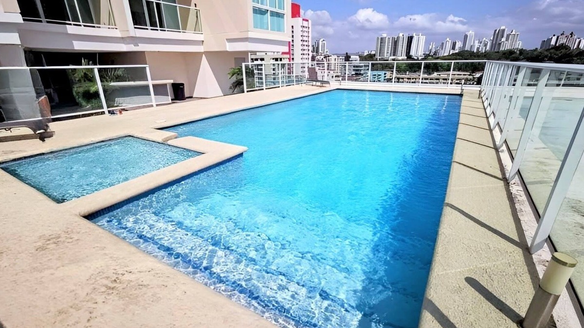 San Francisco Apartment | 2BR + office queen bed terrace great location near parque Omar