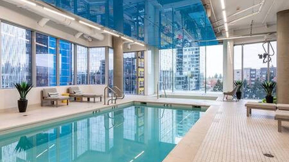 West Bellevue Apartment | 2BR | Rooftop, Gym, Pool | Bellevue | Sophari AB