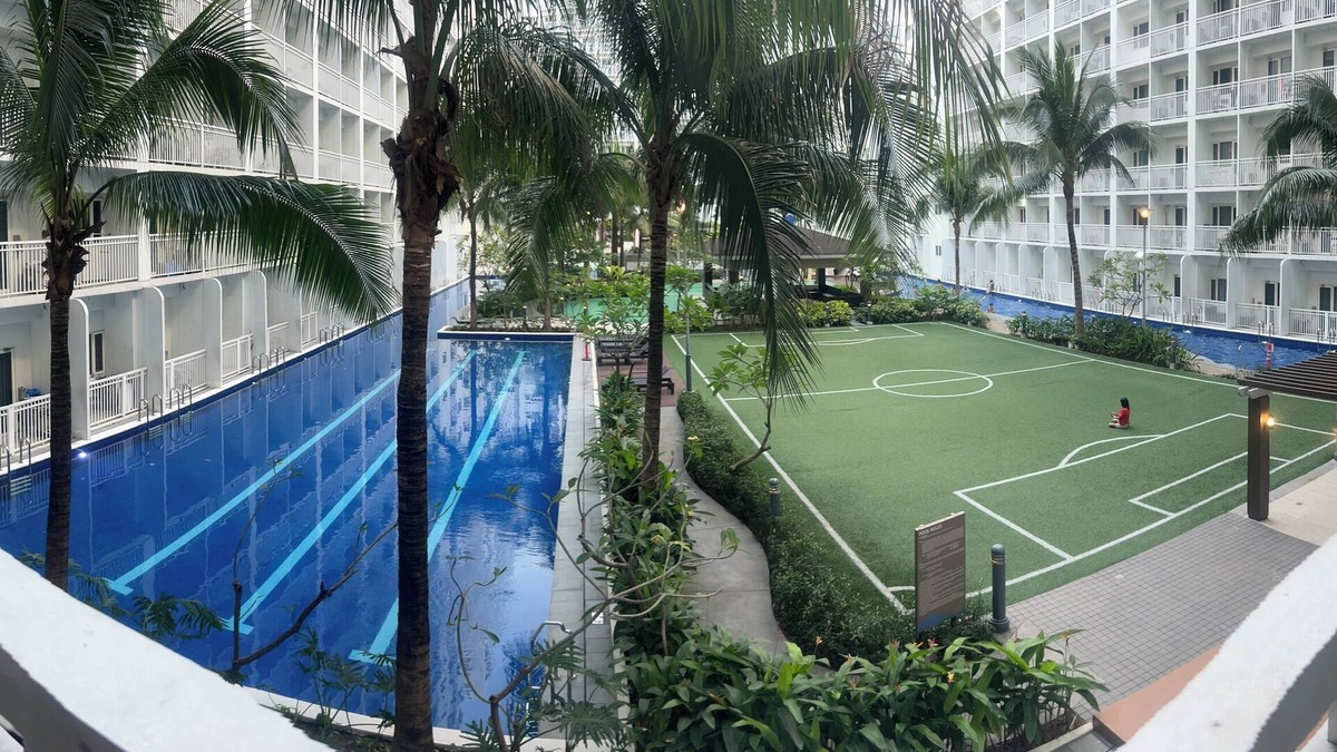 Barangay 76 Condo | 2BR @Shore 1 Residences by JMS near Mall Of Asia
