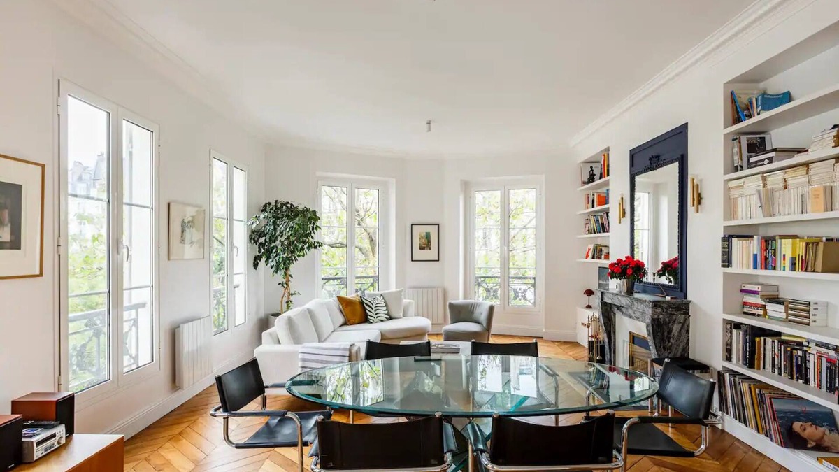 Quartier de la Porte-Saint-Denis Apartment | 2BR Spacious and Bright Luxurious Flat With AC