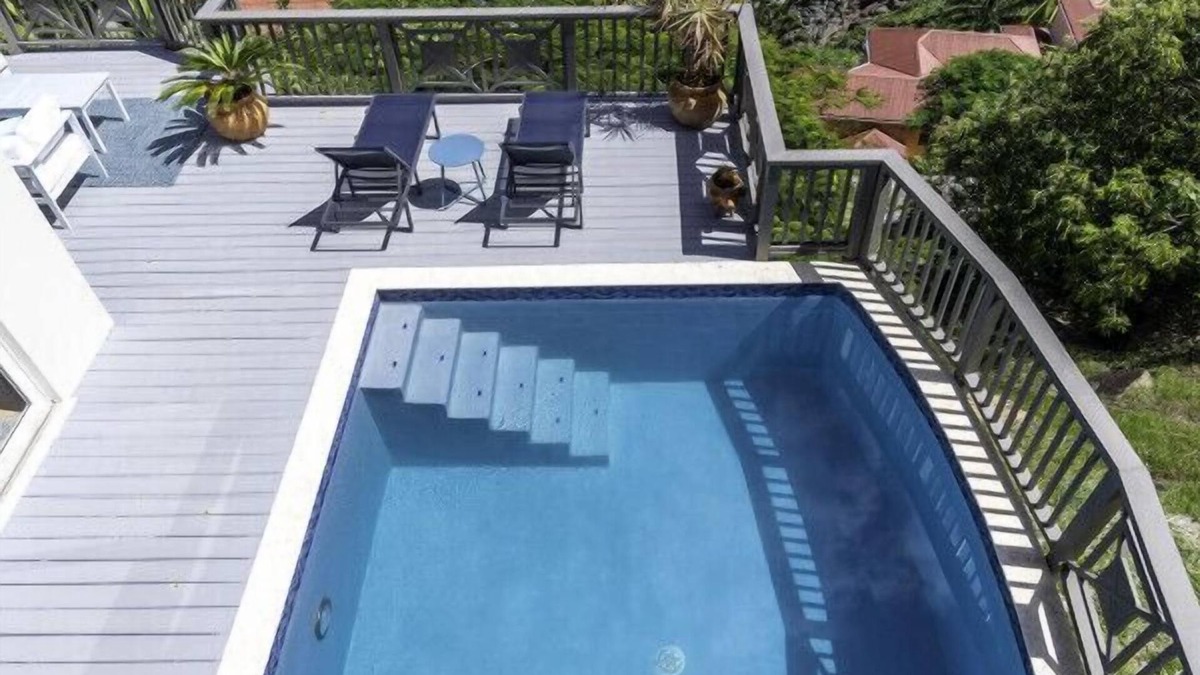 Caret Bay Apartment | 2BR With incredible views, private pool & free concierge
