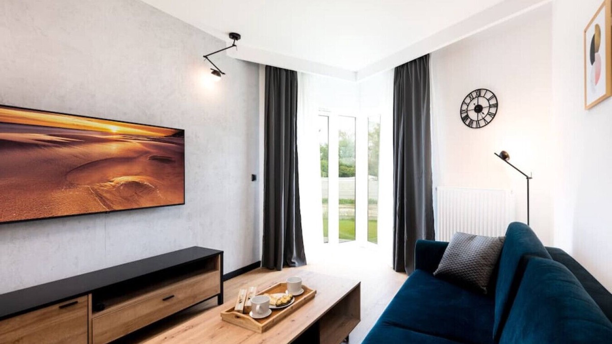 Gaski Apartment | 2Homerent | Sea View Terrace | Beachside | Parking