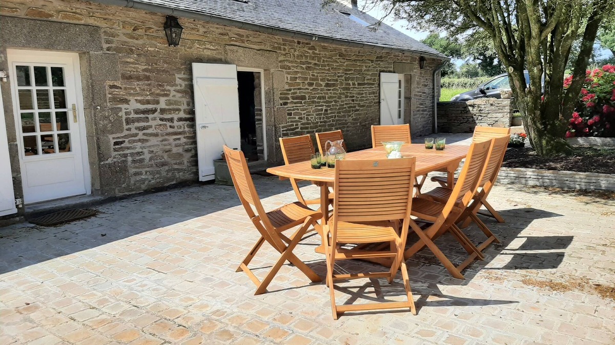 Concarneau House | 2km from the beach, charming family house totally refurbished in private area