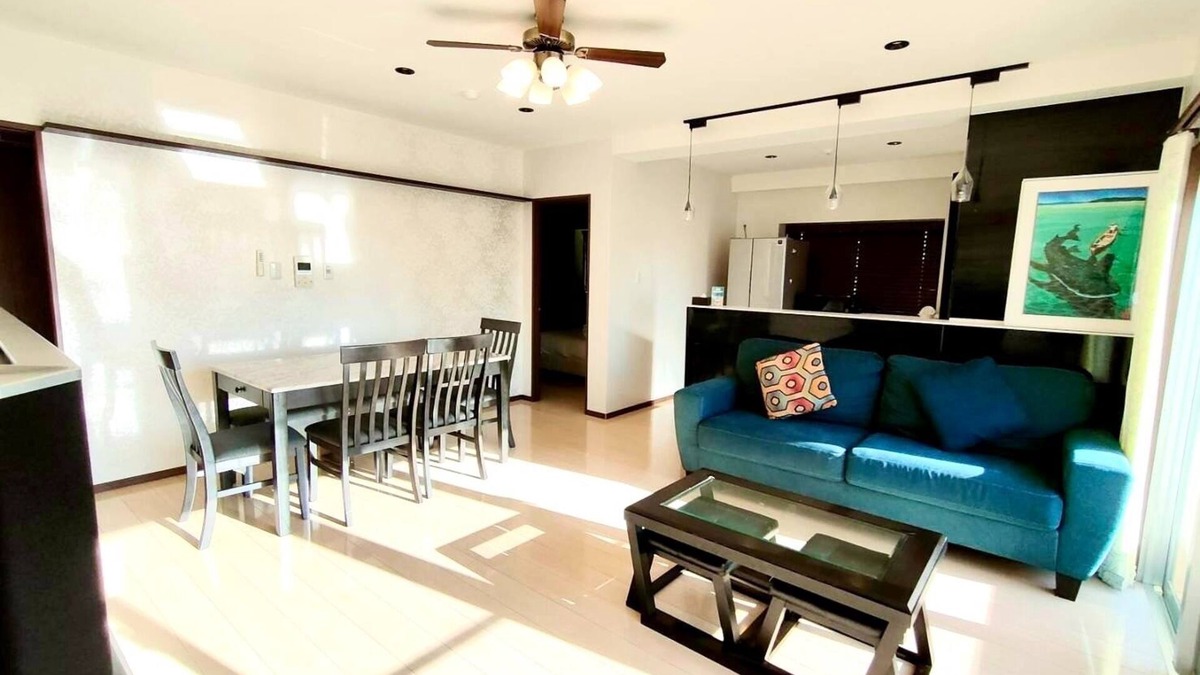 Kuwae Apartment | 2LDK Family Room A few minutes on foot to America/Nakagami-gun Okinawa