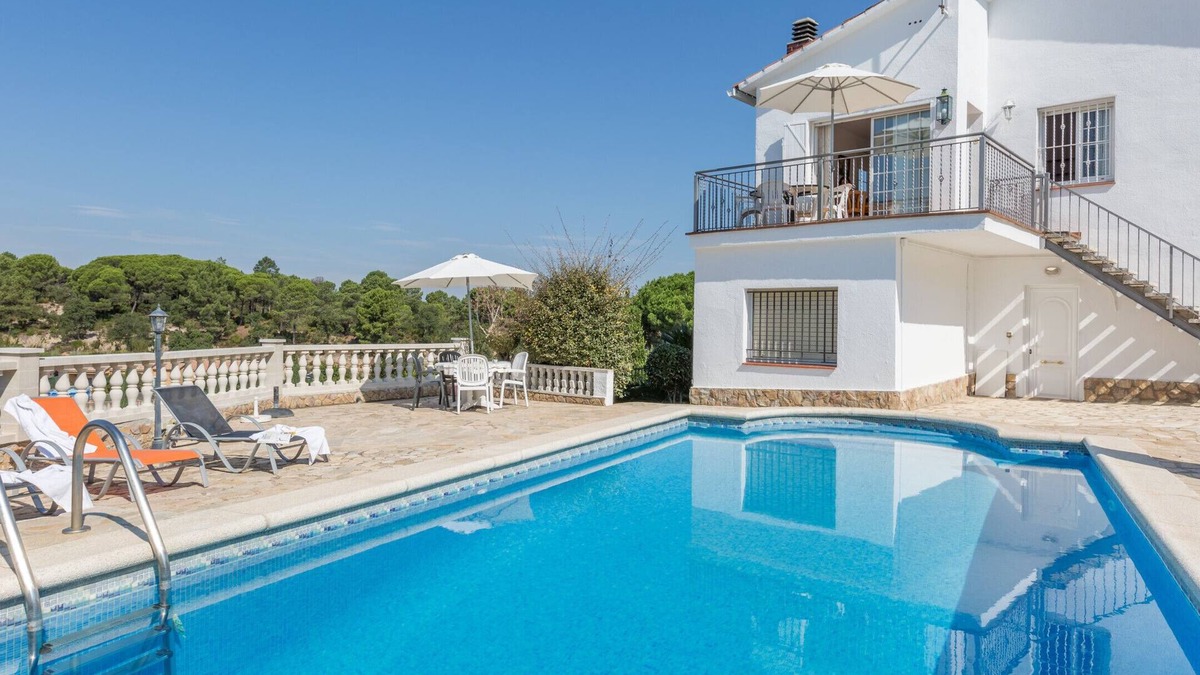 Vidreres Villa | 2MARI01 - House with 6 bedrooms and private pool located in a quiet area