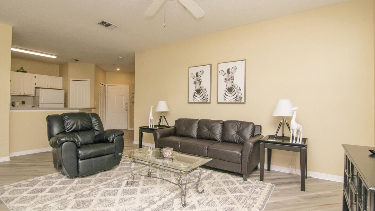 Tampa Condo | 2nd Floor - 2 bedroom 2 bath Condo - Close Downtown Tampa