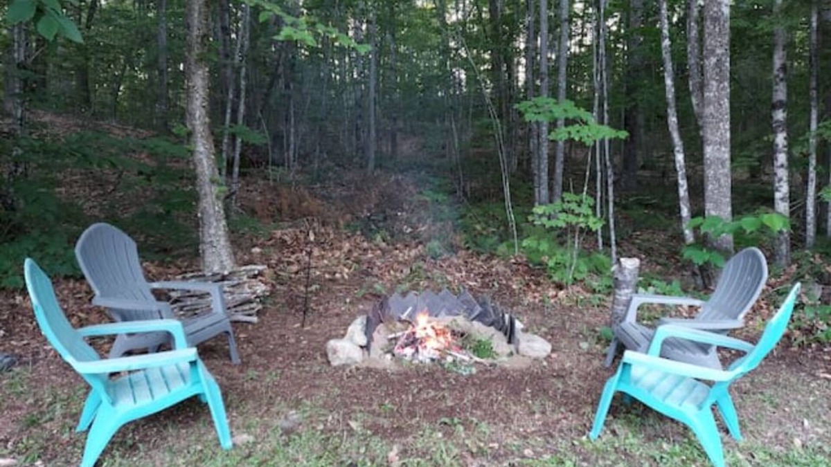 Danville House | 2nd Floor of home in the country 2Bdrm lots of parking, Spacious & peaceful