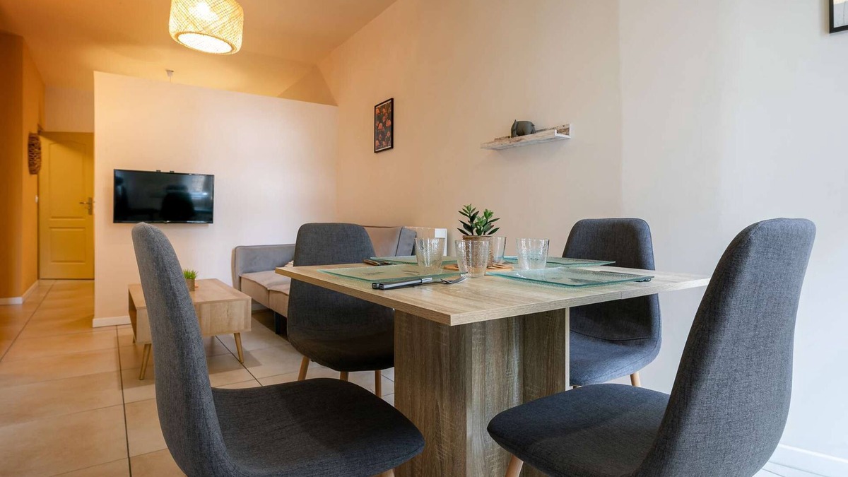 Saint-Martin Apartment | 2nd floor - Yellow - 1 bedroom