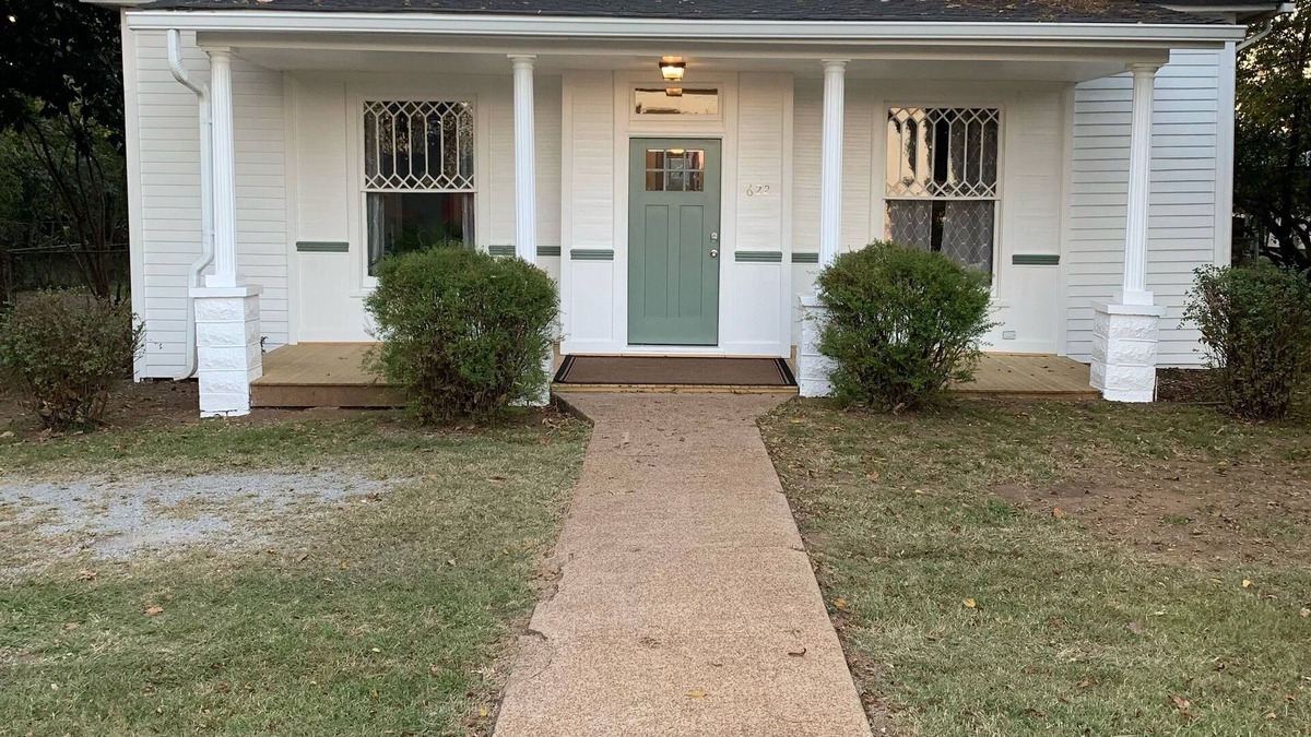 Pulaski House | 2nd Street Retreat