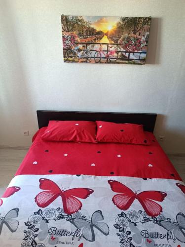 Chornomorsk Apartment | 3-кімнатна квартира в центрі