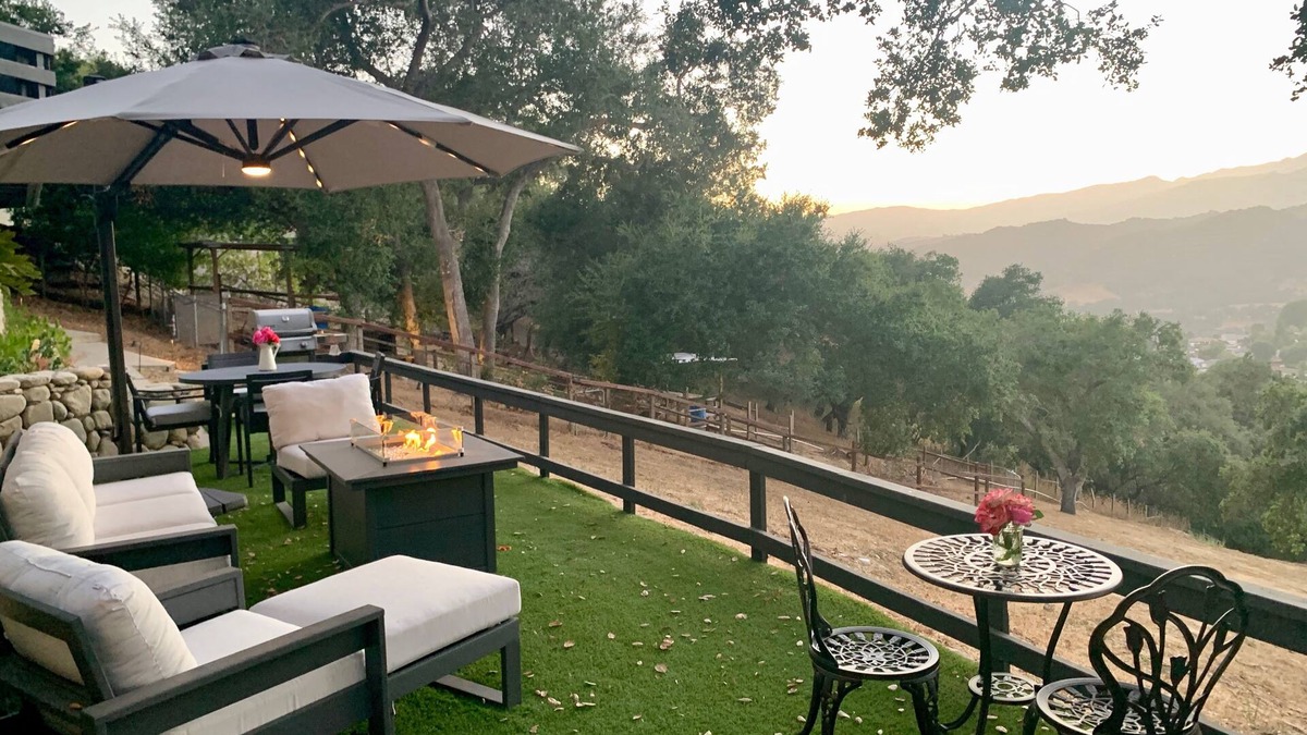 Oak View Apartment | $3,000 Off! Sunset Patio w/fire-pit and Epic views!