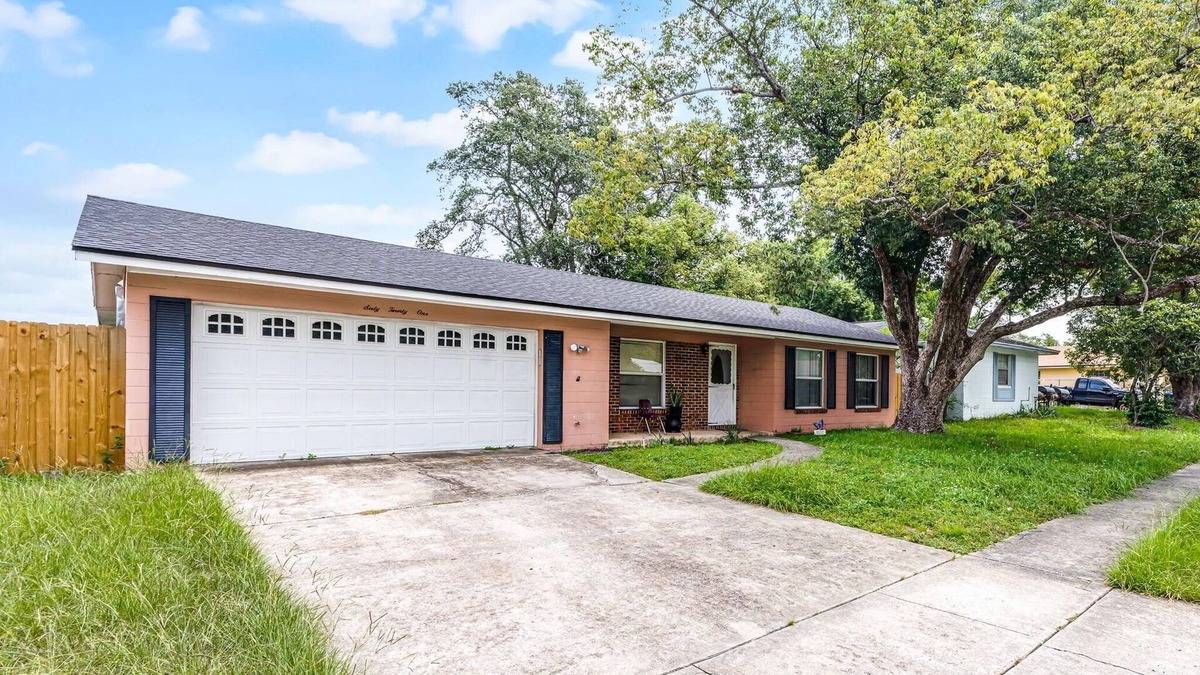 Seybold House | 3/2 House in Orlando near Disney and Downtown with Games