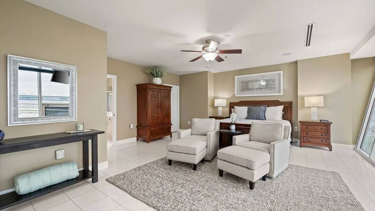 Fort Worth Condo | 3/3 Condo on Texas Motor Speedway